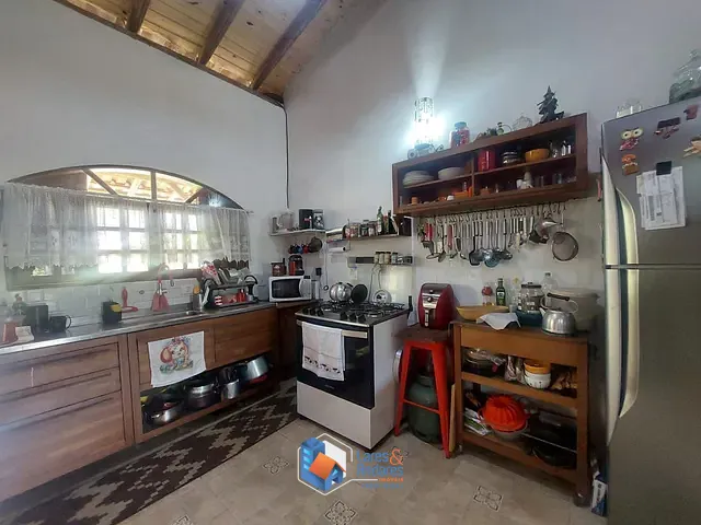 Casa com 1801m² 2 quartos e 3 banheiros, à venda, no bairro Paisagem Renoir em Cotia