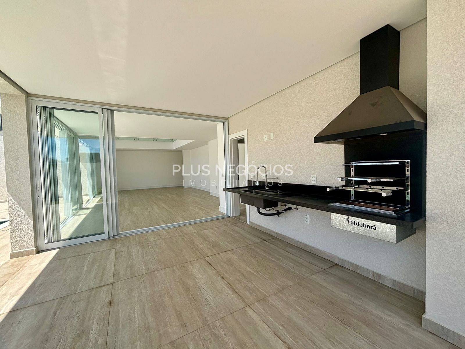Casa, 4 quartos, 358 m² - Foto 8