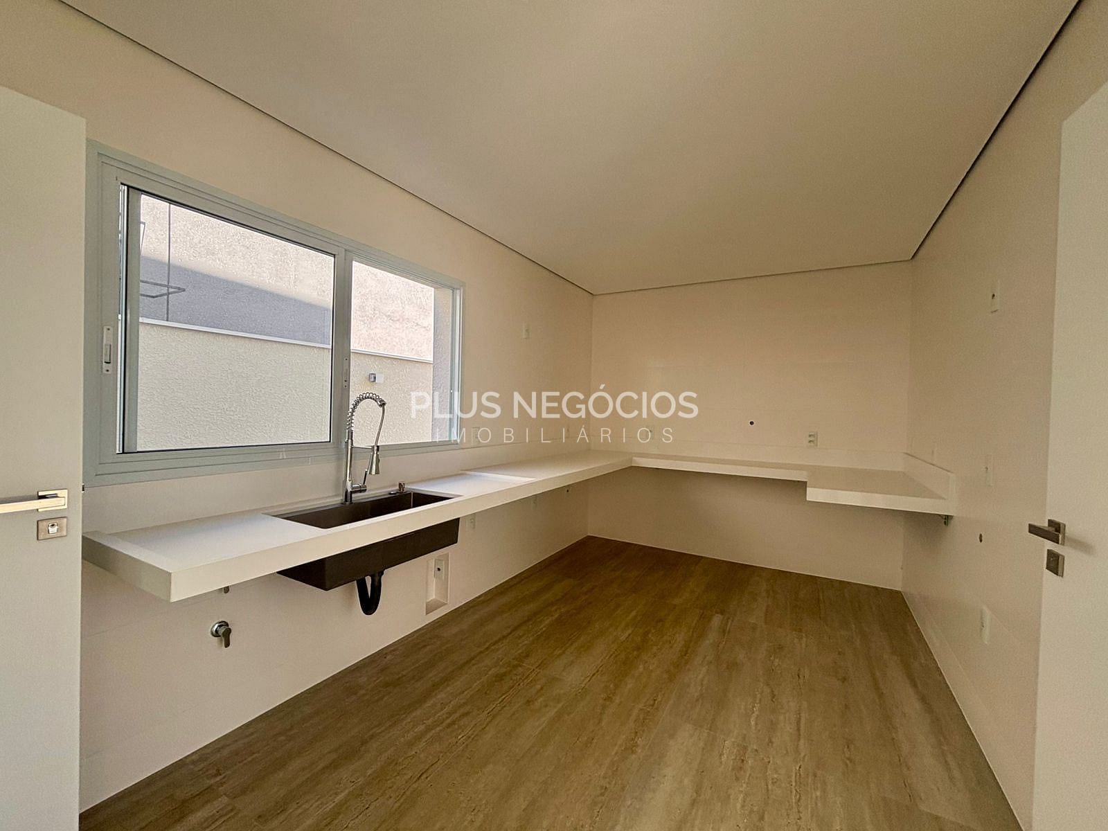 Casa, 4 quartos, 358 m² - Foto 6