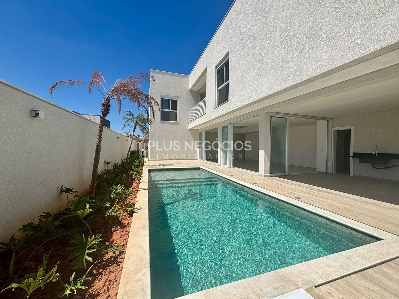 Casa, 4 quartos, 358 m² - Foto 2