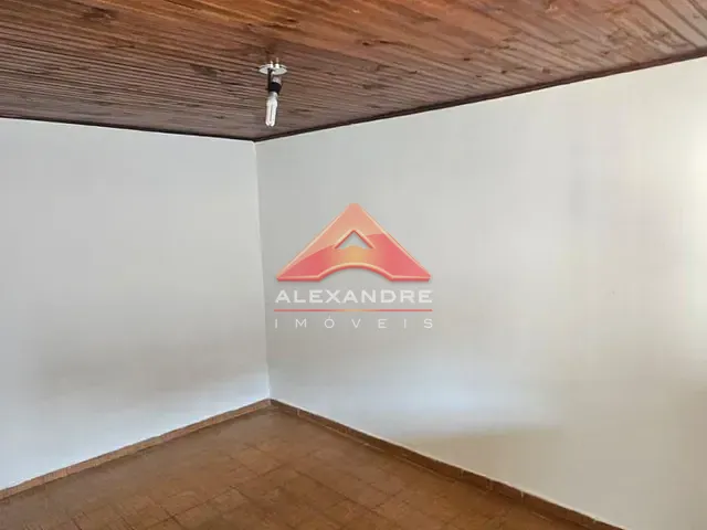 Casa 1 quarto e 1 banheiro, para alugar, no bairro Vila Industrial em São José dos Campos