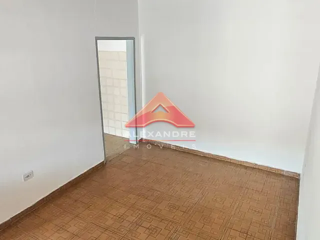 Casa 1 quarto e 1 banheiro, para alugar, no bairro Vila Industrial em São José dos Campos