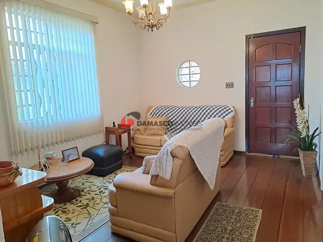 Casa com 375m² 3 quartos e 1 banheiro, à venda, no bairro Santo Antônio em São Caetano do Sul