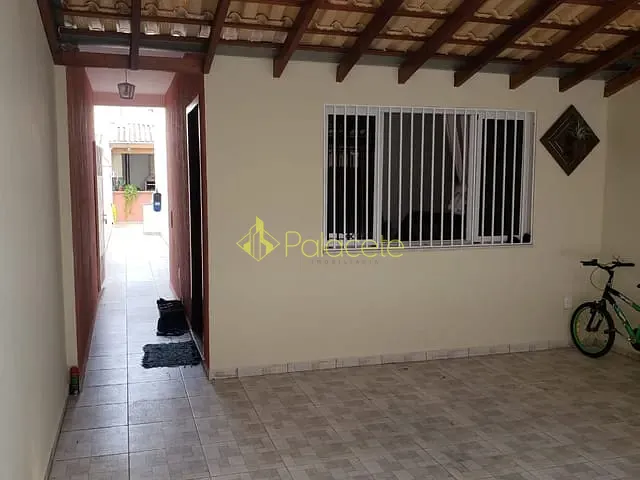 Casa com 180m² 3 quartos e 3 banheiros, à venda, no bairro Residencial Jardim Aurora em Pindamonhangaba