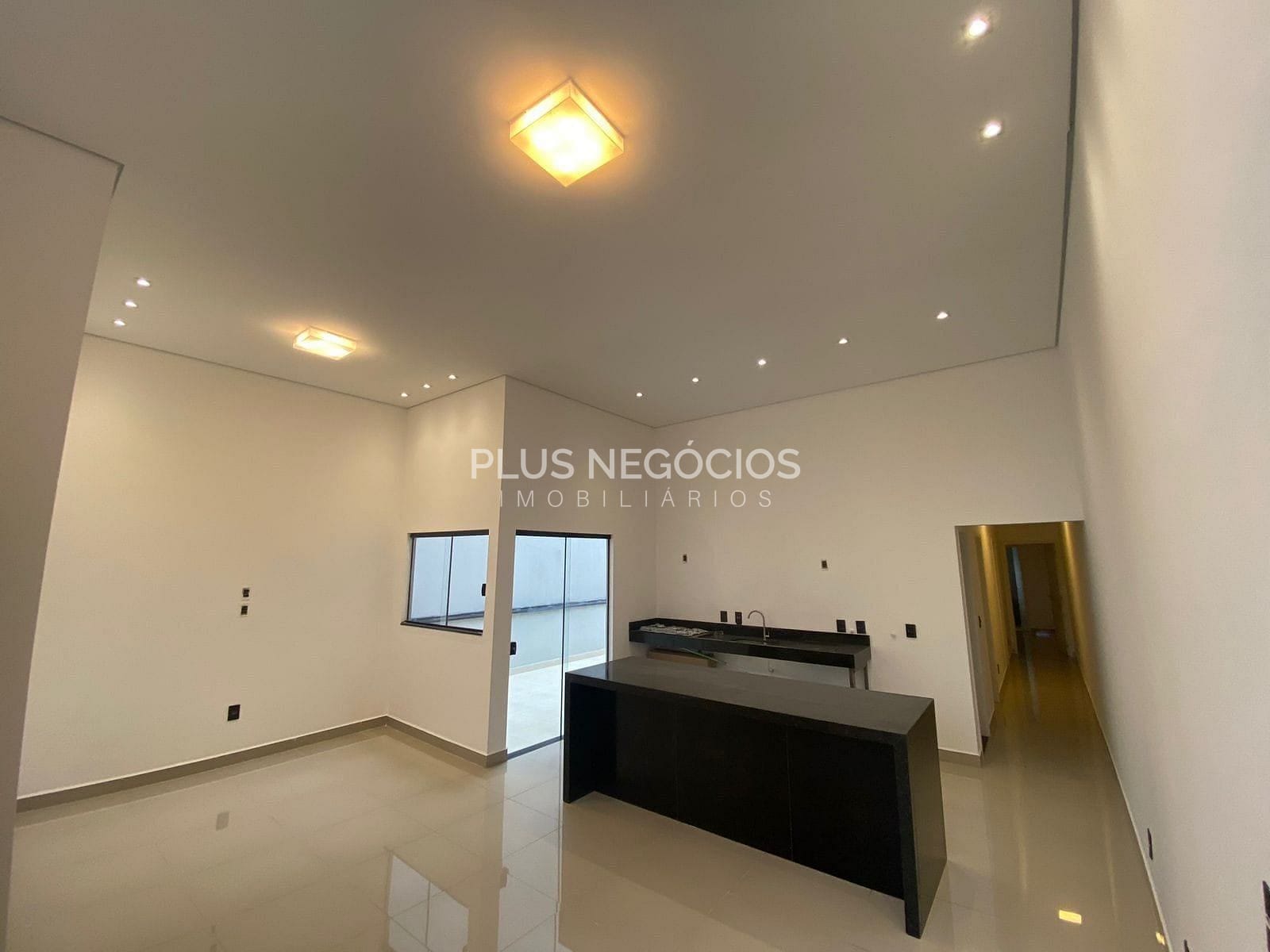 Casa, 3 quartos, 191 m² - Foto 2