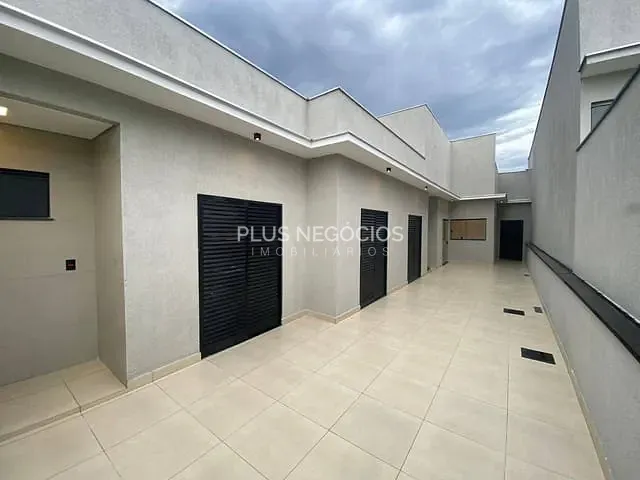 Casa com 220m² 3 quartos e 3 banheiros, à venda, no bairro Wanel Ville em Sorocaba