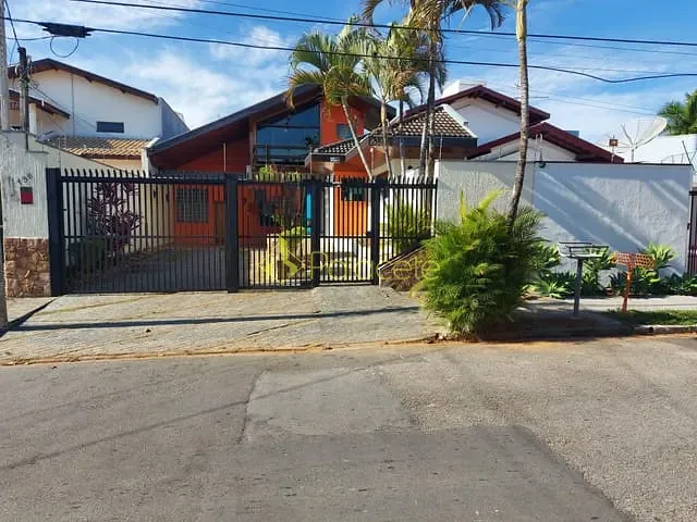 Casa com 570m² 3 quartos e 6 banheiros, à venda, no bairro Jardim das Nações em Taubaté