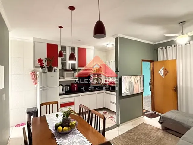 Casa com 125m² 3 quartos e 2 banheiros, à venda, no bairro Jardim Copacabana em São José dos Campos