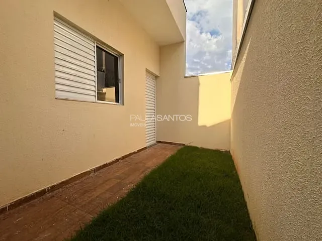 Casa 2 quartos e 1 banheiro, à venda, no bairro Jardim Vergínia em Sorocaba