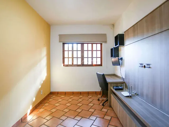 Casa 3 quartos e 3 banheiros, à venda, no bairro Jardim Astro em Sorocaba