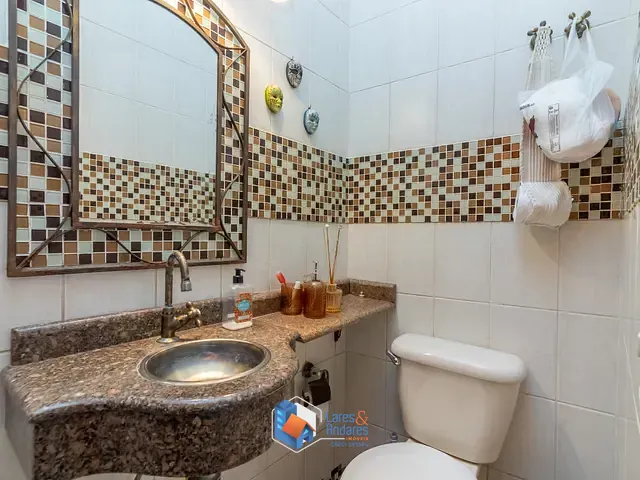 Casa com 1000m² 2 quartos e 2 banheiros, à venda, no bairro Chácara Jaraguá em São Paulo