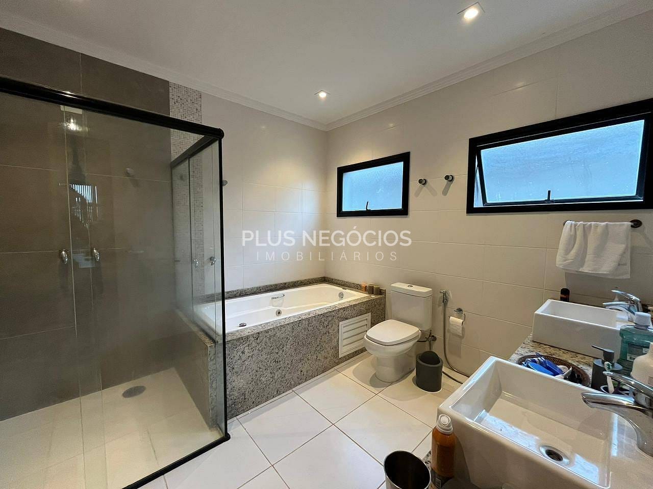 Casa, 3 quartos, 280 m² - Foto 28