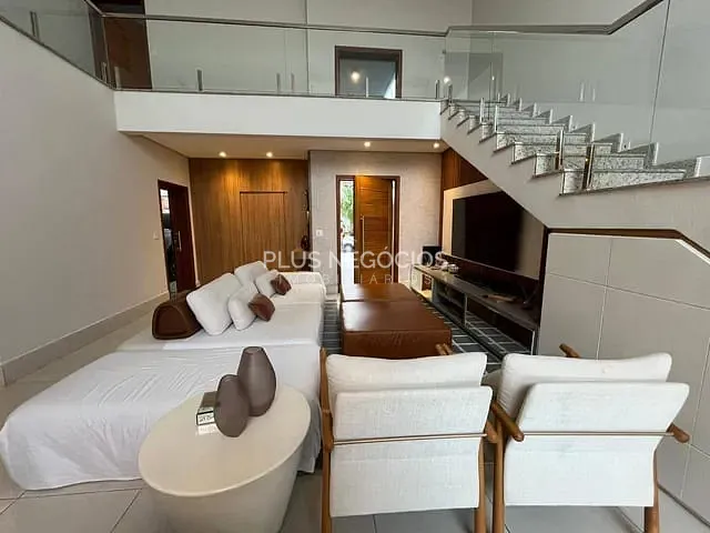 Casa com 312m² 3 quartos e 4 banheiros, à venda, no bairro Itapeva em Votorantim