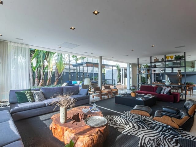 Casa com 624m², à venda ou para alugar, no bairro Alphaville em Santana de Parnaíba