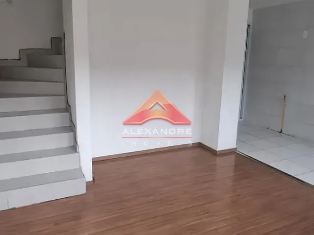 Casa 2 quartos e 1 banheiro, para alugar, no bairro Eugênio de Mello em São José dos Campos