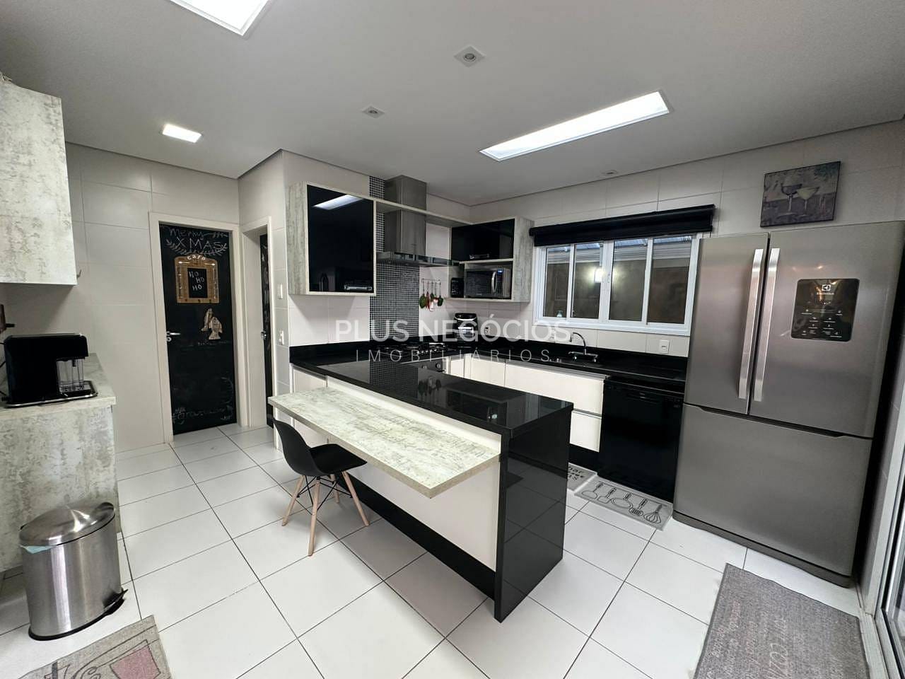 Casa, 5 quartos, 340 m² - Foto 14