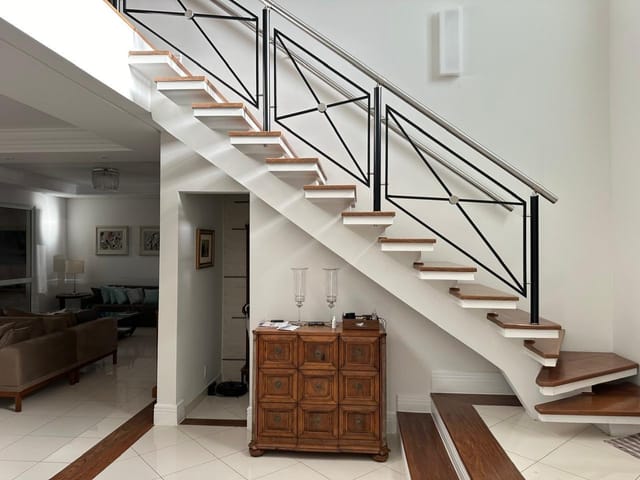 Casa com 460m² 4 quartos e 4 banheiros, à venda, no bairro Tamboré em Santana de Parnaíba
