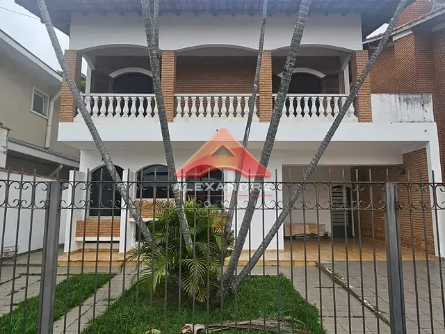 Casa com 250m² 3 quartos e 2 banheiros, para alugar, no bairro Residencial Planalto em São José dos Campos