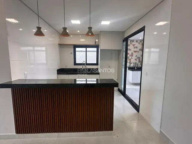 Casa com 200m² 3 quartos e 2 banheiros, à venda, no bairro Wanel Ville em Sorocaba