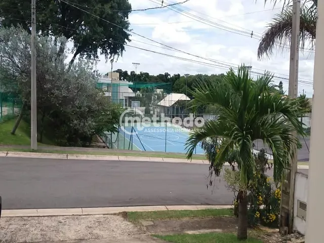 Casa com 360m² 4 quartos e 5 banheiros, à venda, no bairro Swiss Park em Campinas