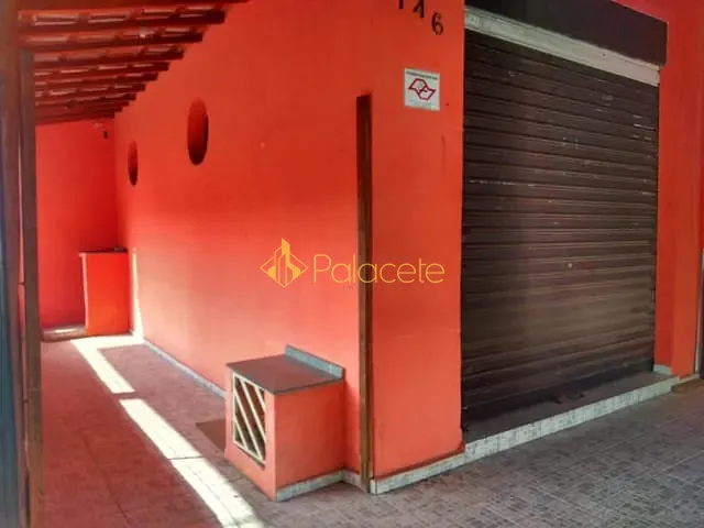 Casa com 358m² 2 quartos e 2 banheiros, à venda, no bairro Jardim Rosely em Pindamonhangaba