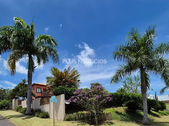 Casa 3 quartos e 5 banheiros, à venda, no bairro Jundiaquara em Araçoiaba da Serra