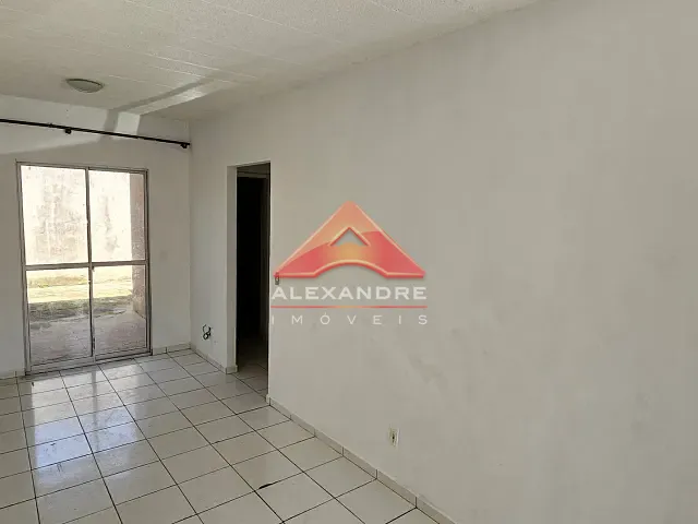 Casa 2 quartos e 1 banheiro, à venda, no bairro Jardim das Paineiras II em São José dos Campos