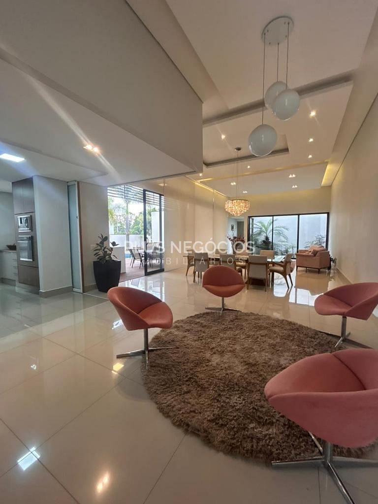 Casa, 4 quartos, 362 m² - Foto 2