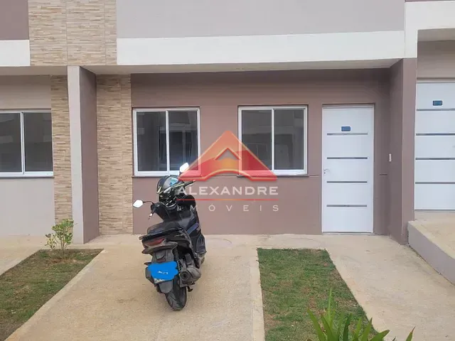 Casa 2 quartos e 1 banheiro, à venda, no bairro Eugênio de Mello em São José dos Campos