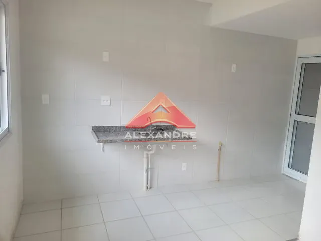 Casa 2 quartos e 1 banheiro, à venda, no bairro Eugênio de Mello em São José dos Campos