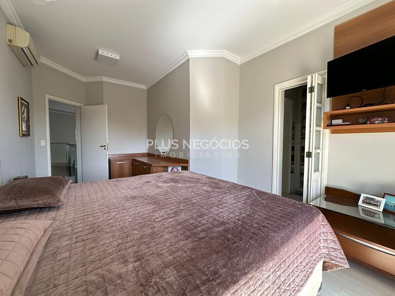 Casa, 4 quartos, 223 m² - Foto 11