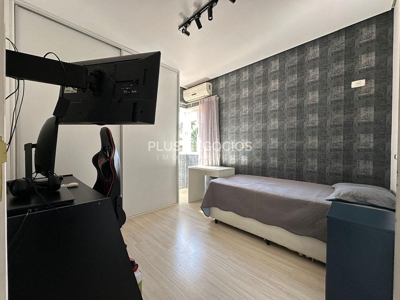 Casa, 4 quartos, 223 m² - Foto 13