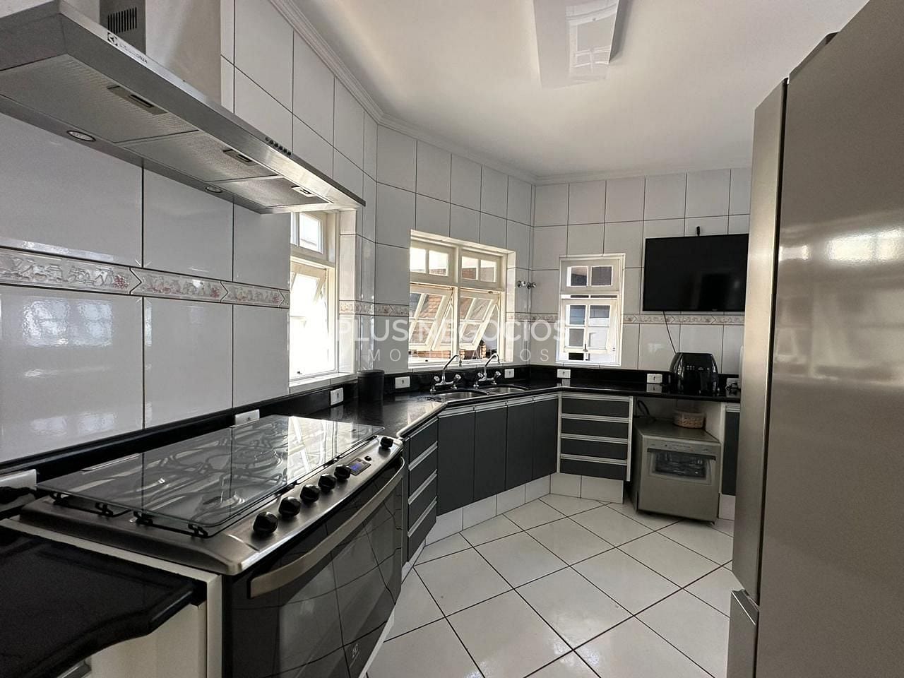 Casa, 4 quartos, 223 m² - Foto 5