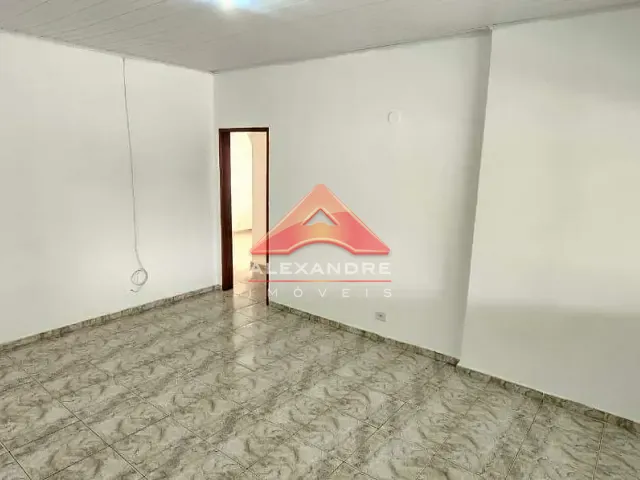 Casa com 336m² 3 quartos e 1 banheiro, para alugar, no bairro Vila Progresso em São José dos Campos