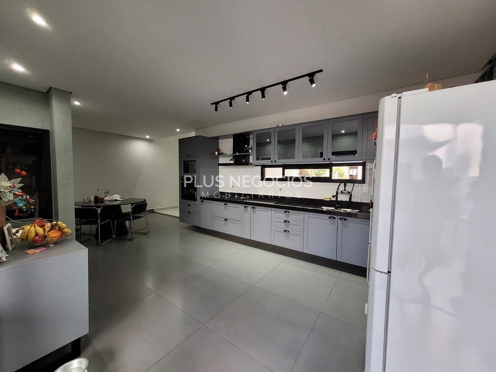 Casa, 3 quartos, 177 m² - Foto 11