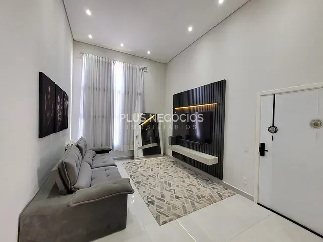 Casa com 250m² 3 quartos e 4 banheiros, à venda, no bairro Chácaras Reunidas São Jorge em Sorocaba