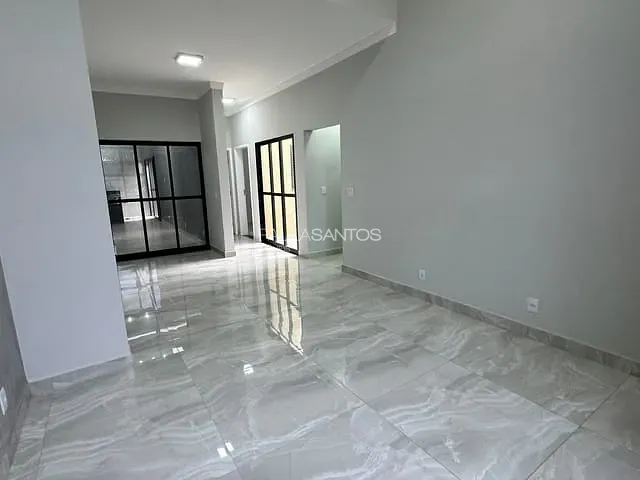 Casa com 154m² 3 quartos e 2 banheiros, à venda, no bairro Vila Bom Jesus em Sorocaba