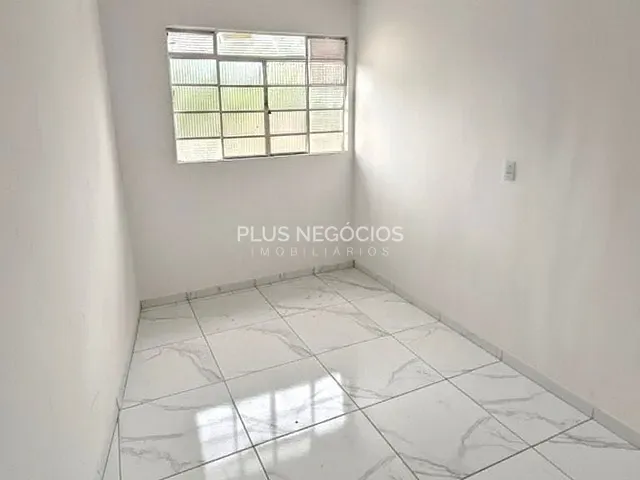 Casa com 350m² 2 quartos e 1 banheiro, à venda, no bairro Colina Santa Mônica em Votorantim