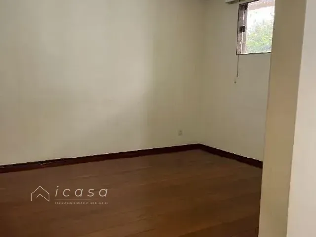 Casa com 500m² 3 quartos e 5 banheiros, à venda, no bairro Bosque dos Eucaliptos em São José dos Campos