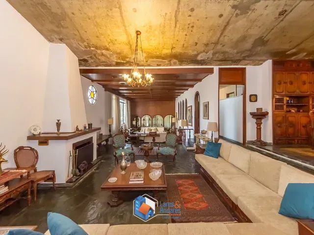 Casa com 650m² 5 quartos e 6 banheiros, à venda, no bairro Campo Belo em São Paulo