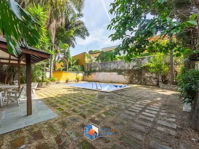 Casa com 650m² 5 quartos e 6 banheiros, à venda, no bairro Campo Belo em São Paulo