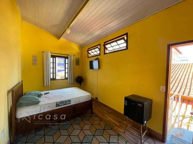 Casa com 150m² 2 quartos e 2 banheiros, à venda, no bairro Itaguá em Ubatuba