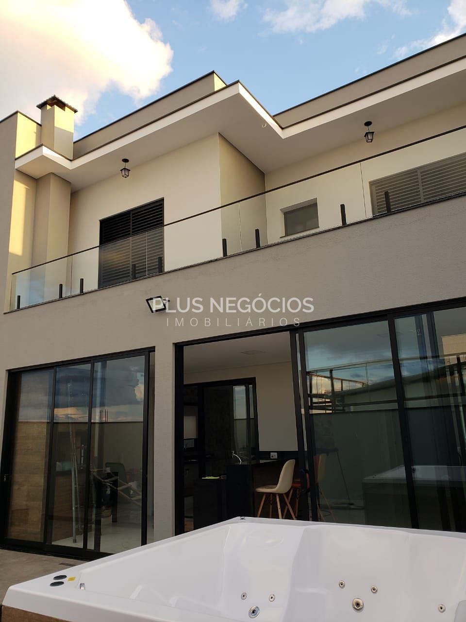 Casa, 3 quartos, 260 m² - Foto 2