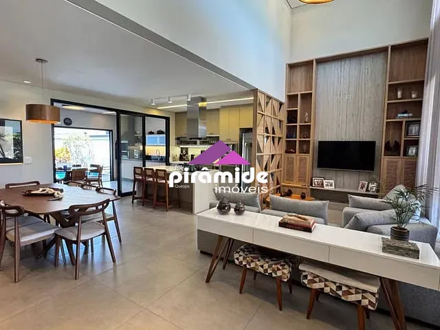 Casa com 451m² 4 quartos e 6 banheiros, à venda, no bairro Condomínio Residencial Mont Blanc em São José dos Campos
