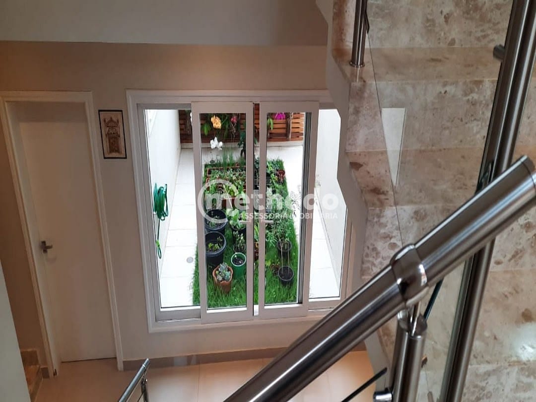 Casa, 3 quartos, 288 m² - Foto 6