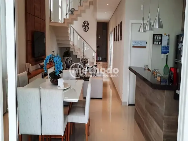 Casa com 402m² 3 quartos e 4 banheiros, à venda, no bairro Residencial Santa Maria em Valinhos