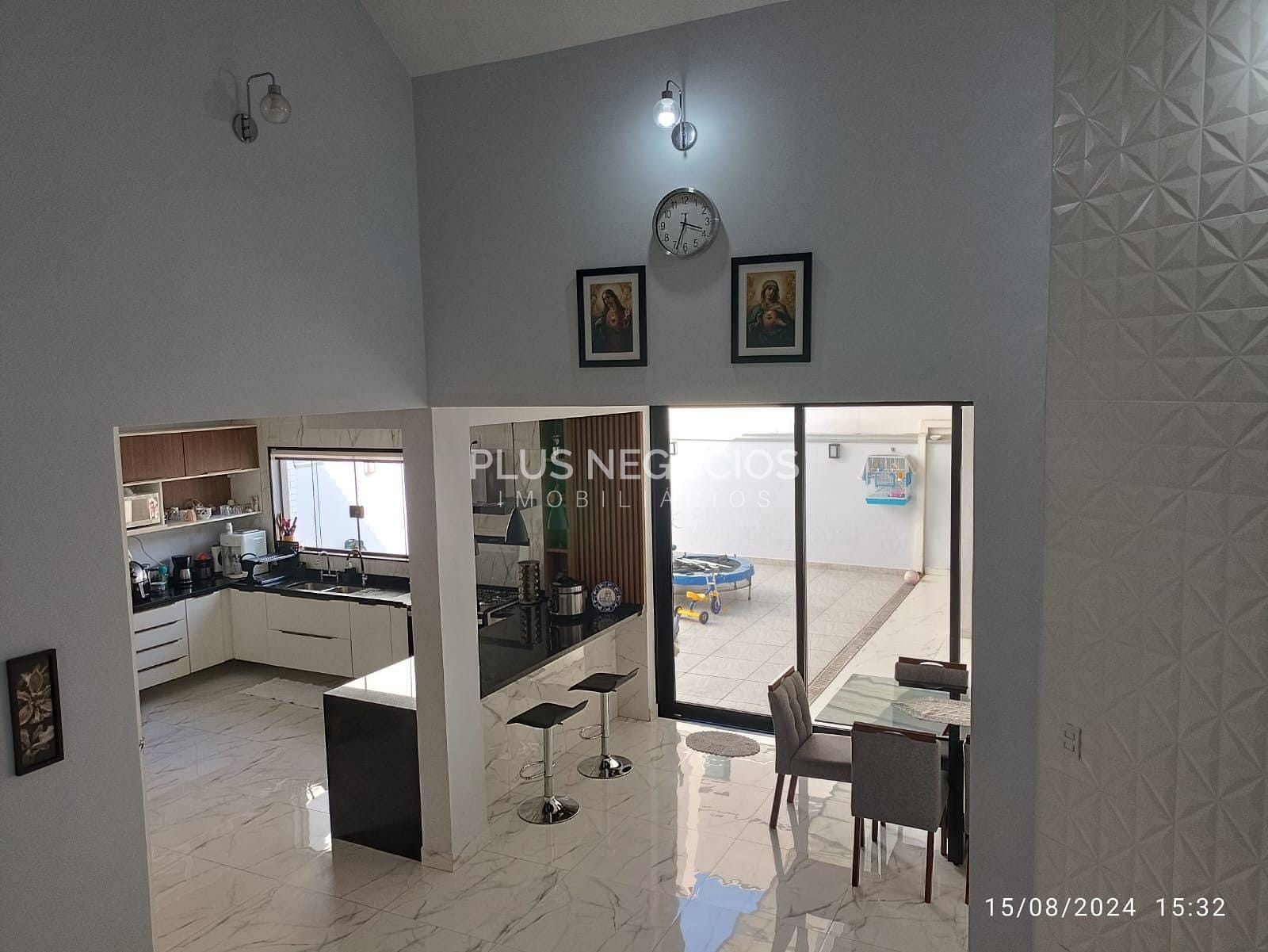 Casa, 3 quartos, 259 m² - Foto 22