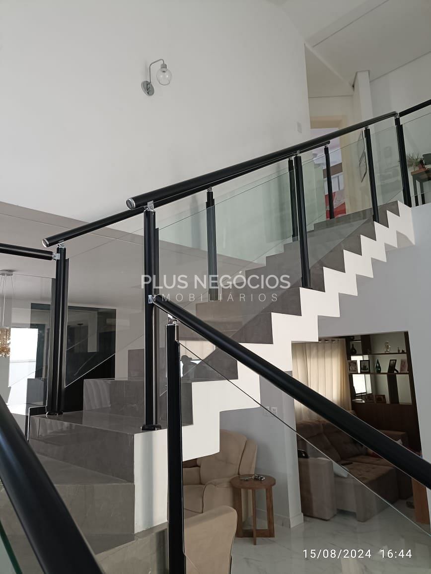 Casa, 3 quartos, 259 m² - Foto 55