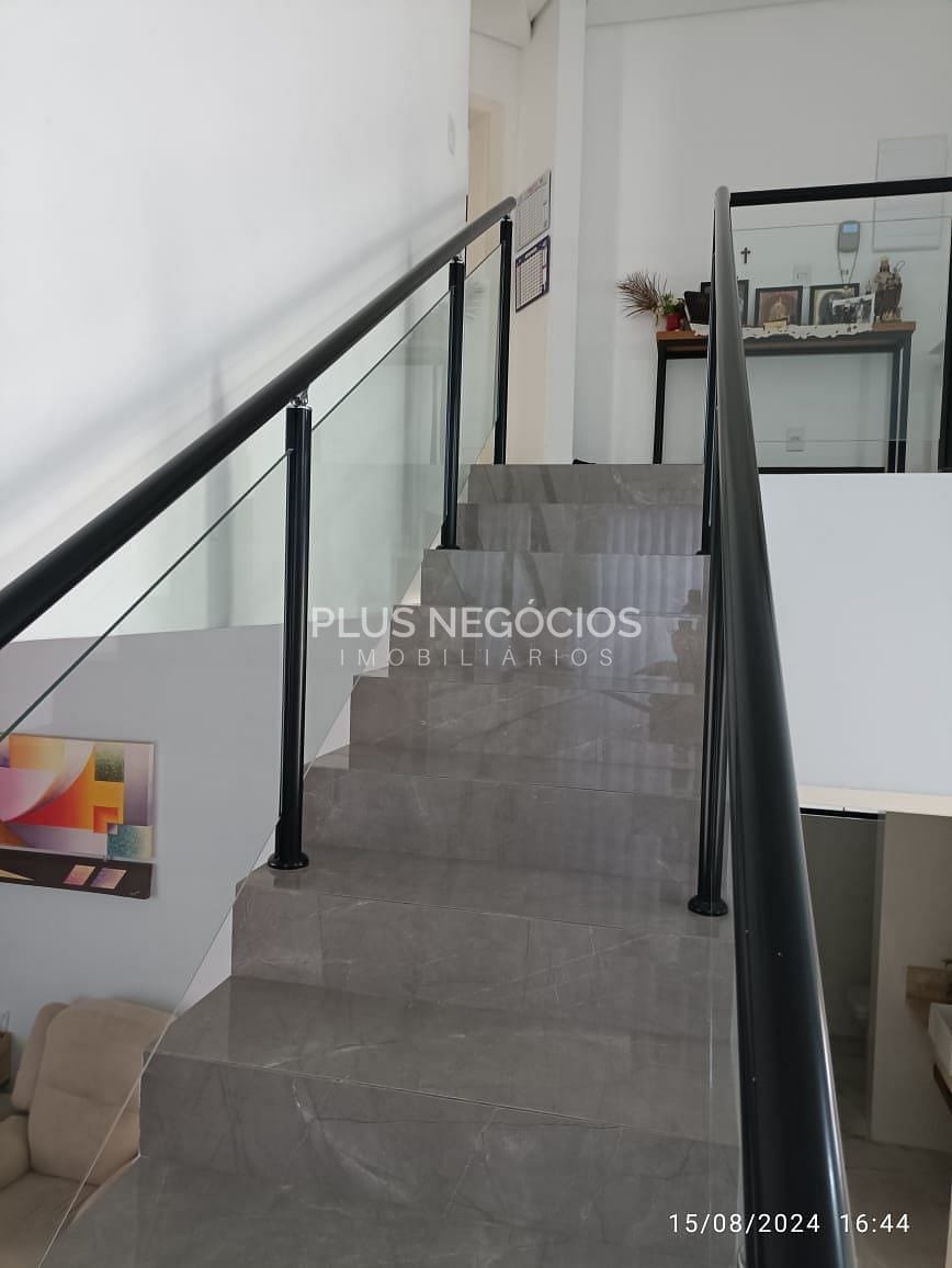 Casa, 3 quartos, 259 m² - Foto 54