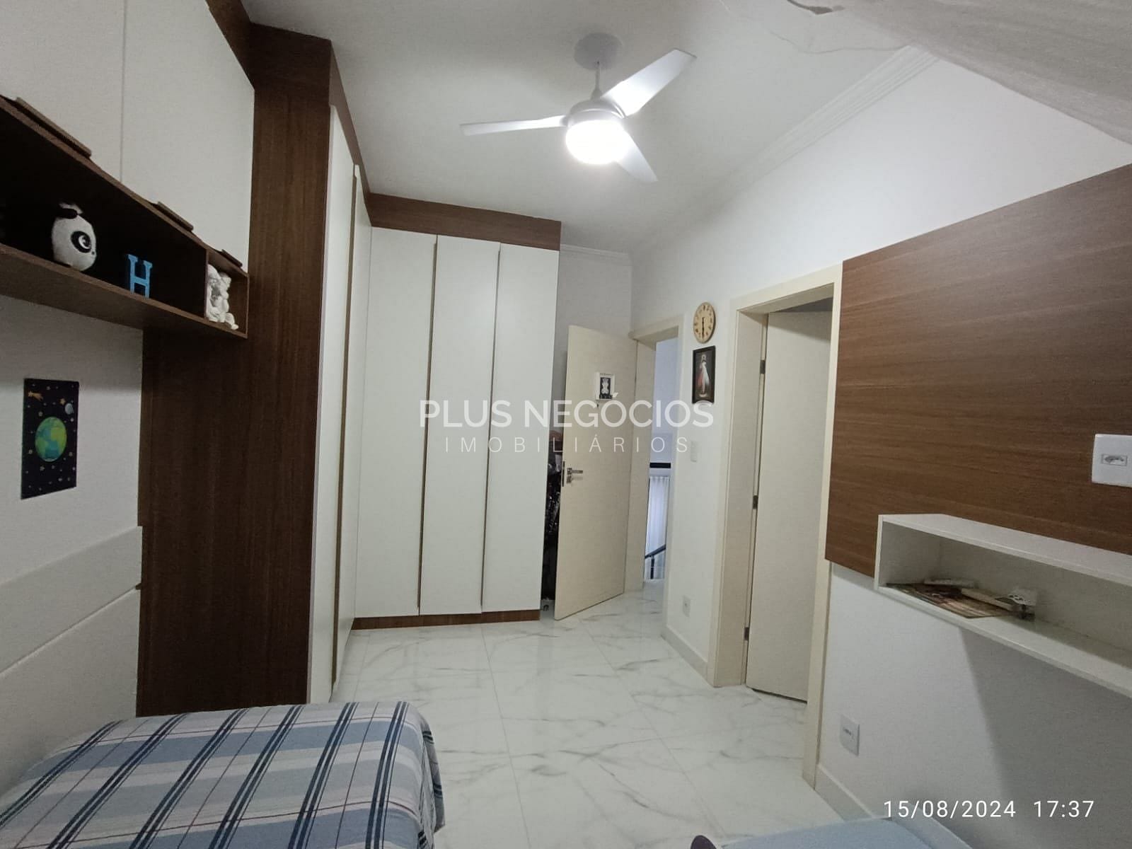 Casa, 3 quartos, 259 m² - Foto 56